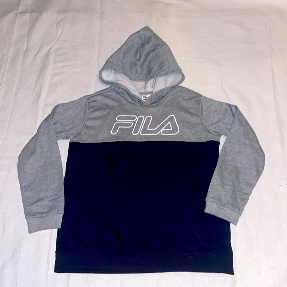 Fila hoodie Size YOUTH XL (18) Gray/Navy Blue